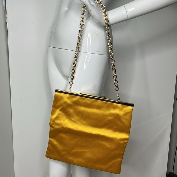 Nordstrom Silk Rayon Gold Foldover Clasp Cluch Shoulder Convertible Bag - Picture 3 of 13